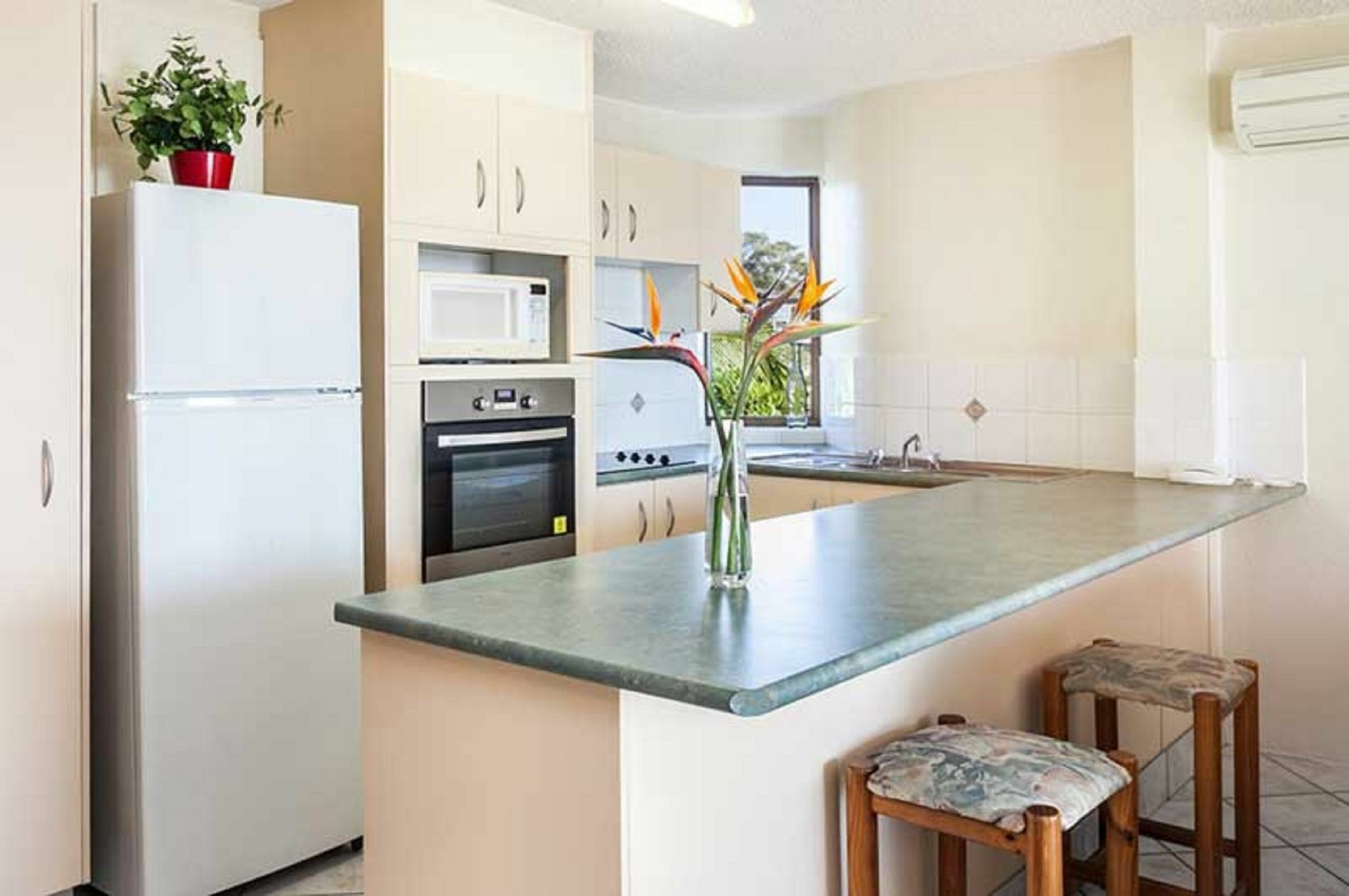 Alexandria Apartments Alexandra Headland Dış mekan fotoğraf